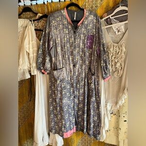 Rare Magnolia Pearl Duster!!!